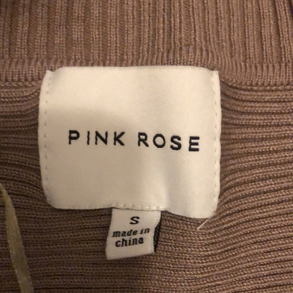 Pink Rose Cropped sweater - Picture 4 of 5